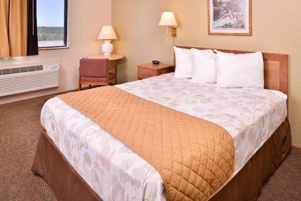 Americas Best Value Inn Missouri Valley Exterior foto